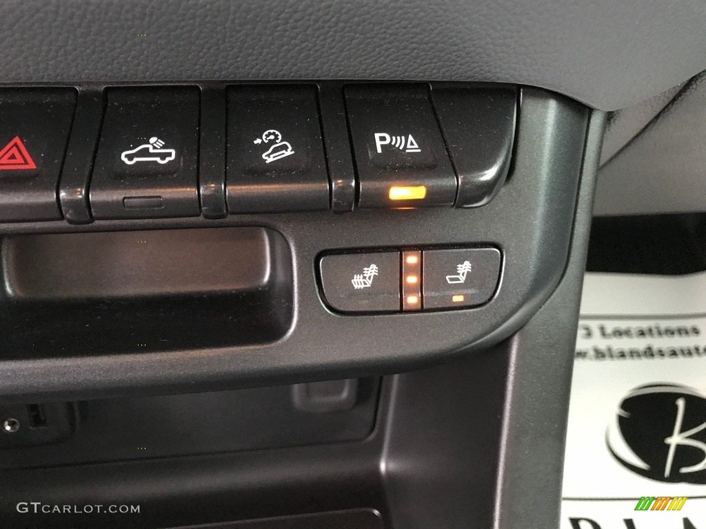 2019 Chevrolet Colorado Z71 Extended Cab 4x4 Controls Photo #139434177