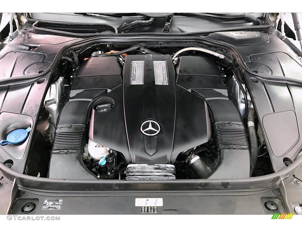 2016 Mercedes-Benz S 550e Plug-In Hybrid Sedan Engine Photos