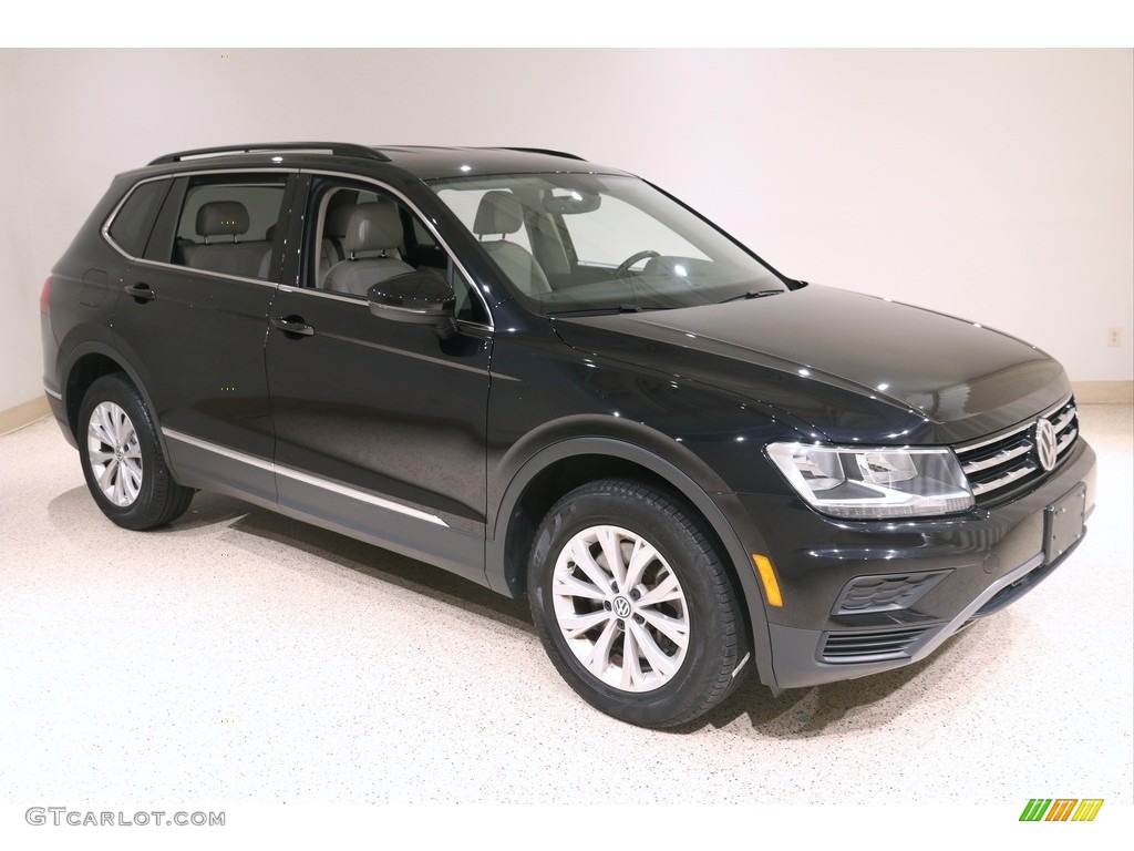 Deep Black Pearl 2018 Volkswagen Tiguan SE 4MOTION Exterior Photo #139437915