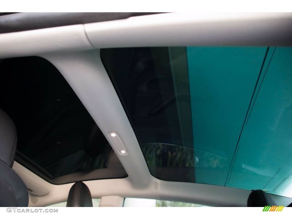 2019 Tesla Model 3 Standard Range Sunroof Photos