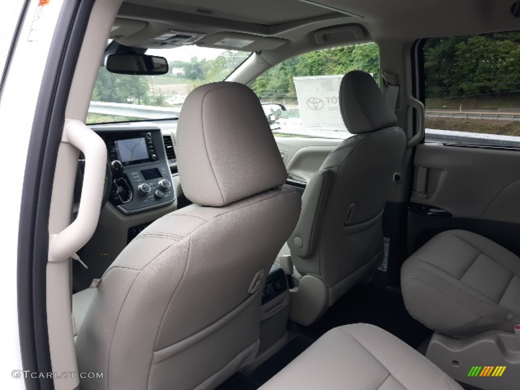 2020 Sienna XLE AWD - Blizzard White Pearl / Dark Bisque photo #26