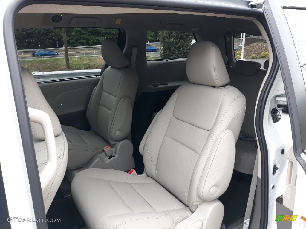 Dark Bisque Interior 2020 Toyota Sienna XLE AWD Photo #139444284