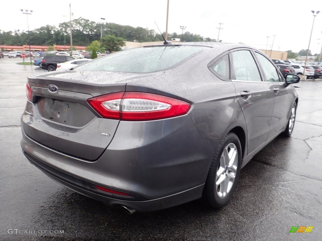 2013 Fusion SE - Sterling Gray Metallic / Charcoal Black photo #7