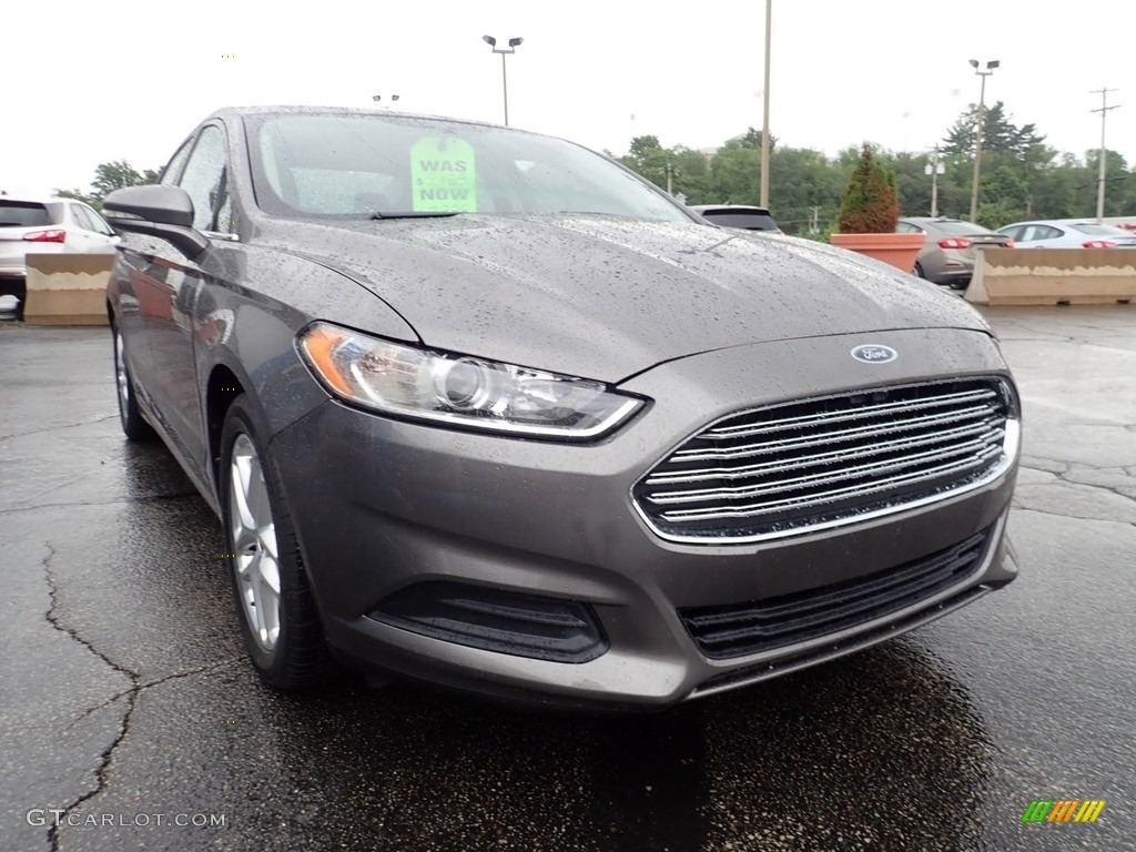 2013 Fusion SE - Sterling Gray Metallic / Charcoal Black photo #11