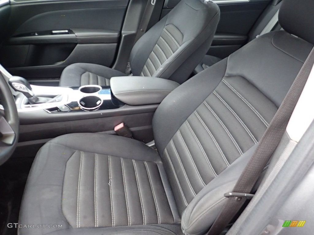 2013 Fusion SE - Sterling Gray Metallic / Charcoal Black photo #19