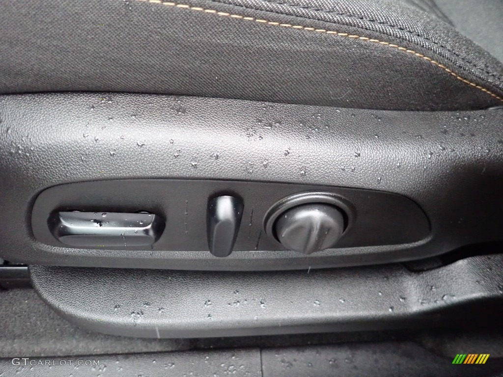 2018 Equinox LT AWD - Summit White / Jet Black photo #25