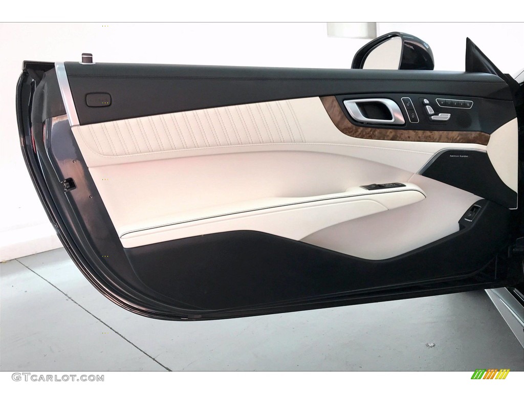 2018 Mercedes-Benz SL 550 Roadster Porcelain/Black Door Panel Photo #139449009