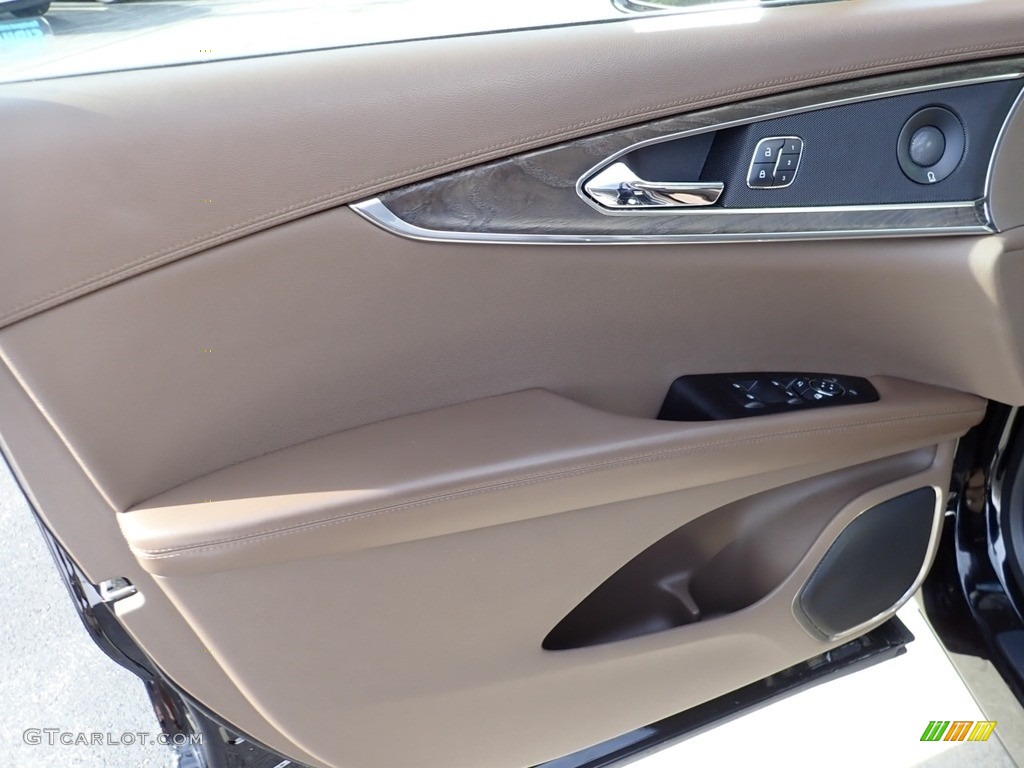 2017 Lincoln MKX Reserve AWD Hazelnut Door Panel Photo #139459247