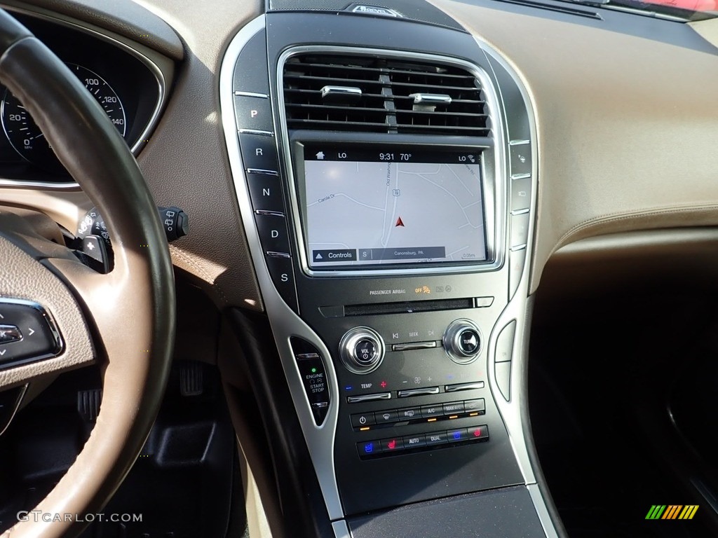 2017 Lincoln MKX Reserve AWD Controls Photo #139459337