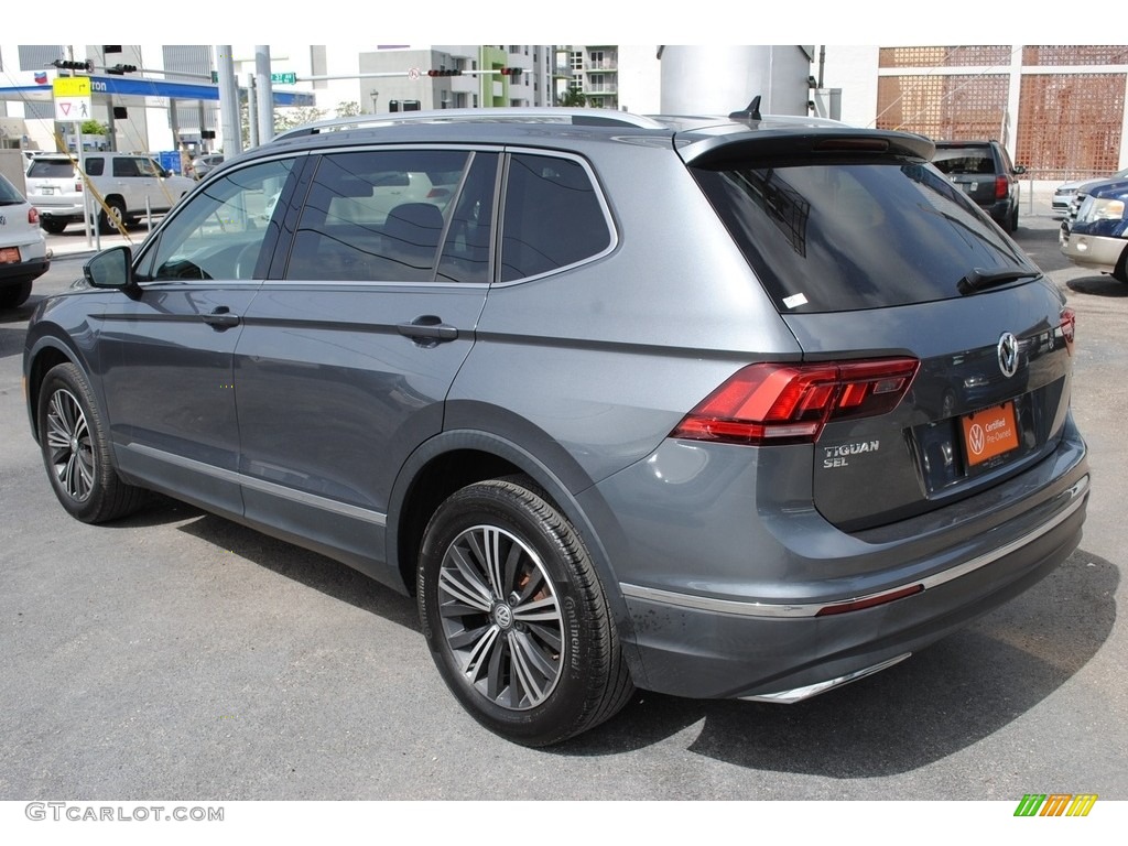 Platinum Gray Metallic 2018 Volkswagen Tiguan SEL Exterior Photo #139459906