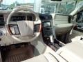 2013 White Platinum Metallic Tri-Coat Lincoln Navigator 4x4  photo #18