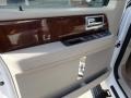 2013 White Platinum Metallic Tri-Coat Lincoln Navigator 4x4  photo #19