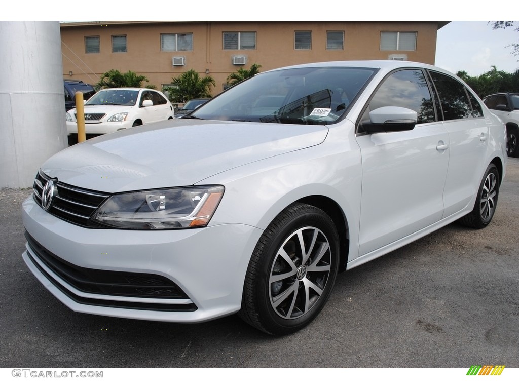 2017 Jetta SE - White Silver / Titan Black photo #5