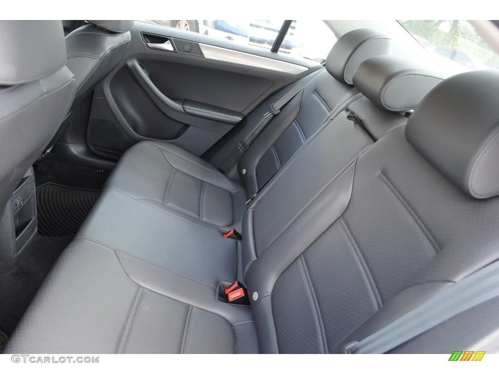 2017 Jetta SE - White Silver / Titan Black photo #11