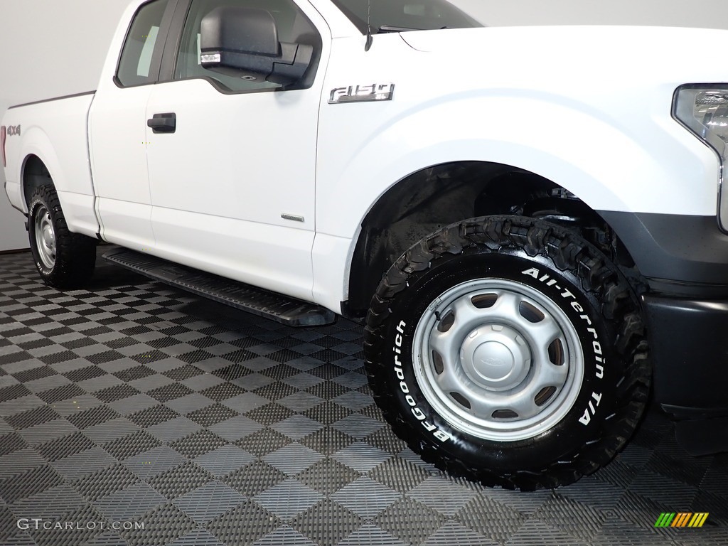 2015 F150 XL SuperCab 4x4 - Oxford White / Medium Earth Gray photo #3