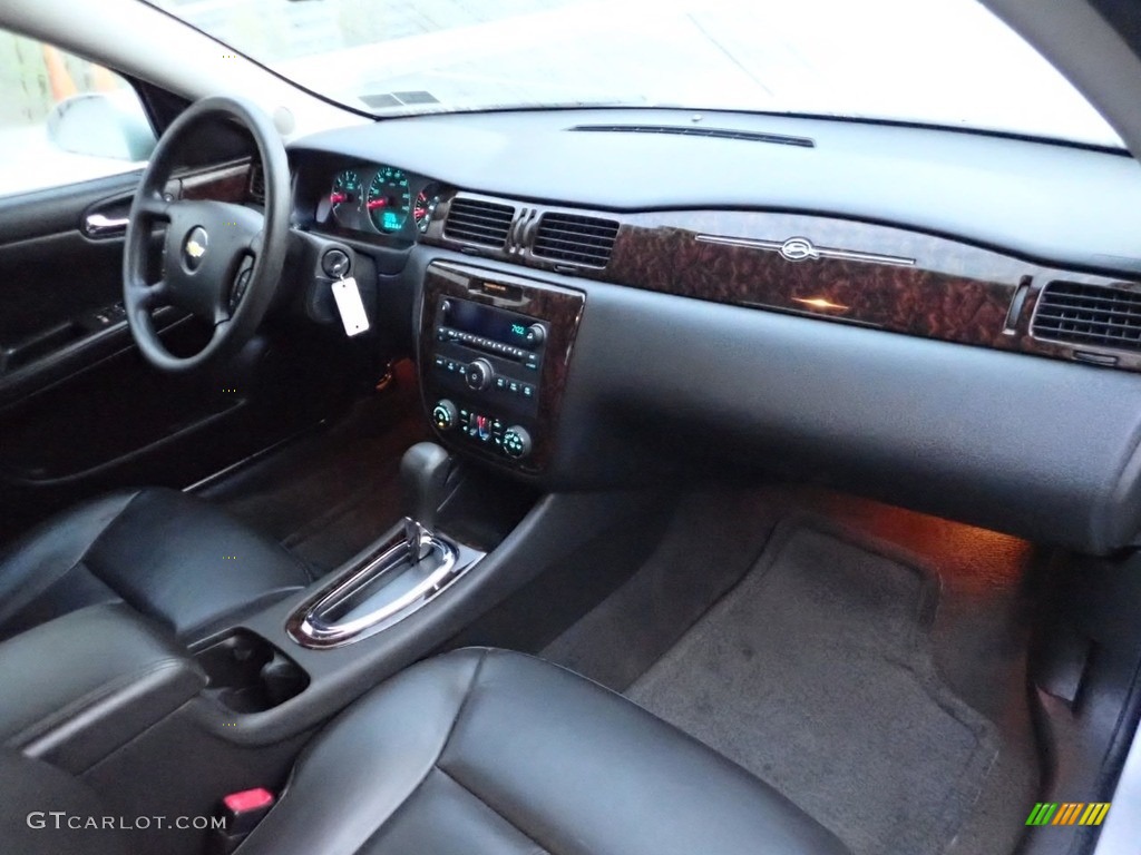 Jet Black Interior 2016 Chevrolet Impala Limited LTZ Photo #139465253