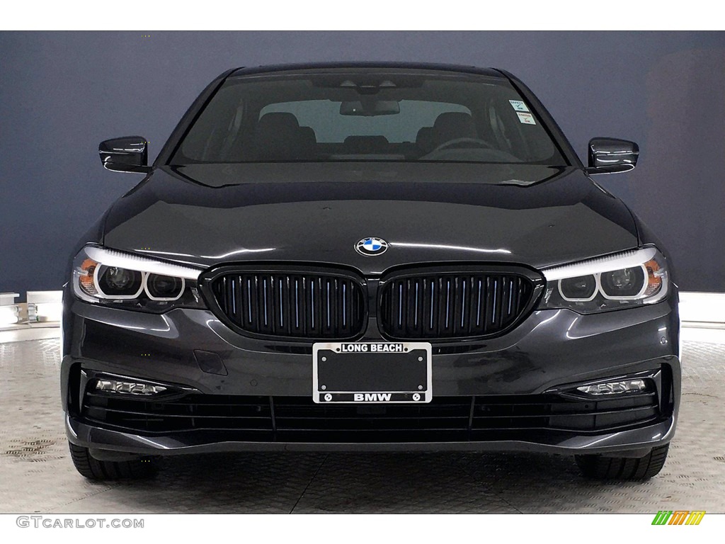 2018 5 Series 530e iPerfomance Sedan - Dark Graphite Metallic / Black photo #2