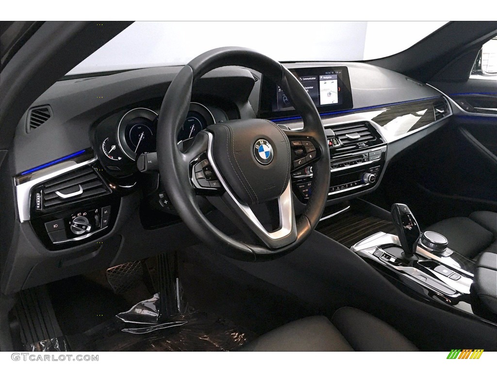 2018 5 Series 530e iPerfomance Sedan - Dark Graphite Metallic / Black photo #21