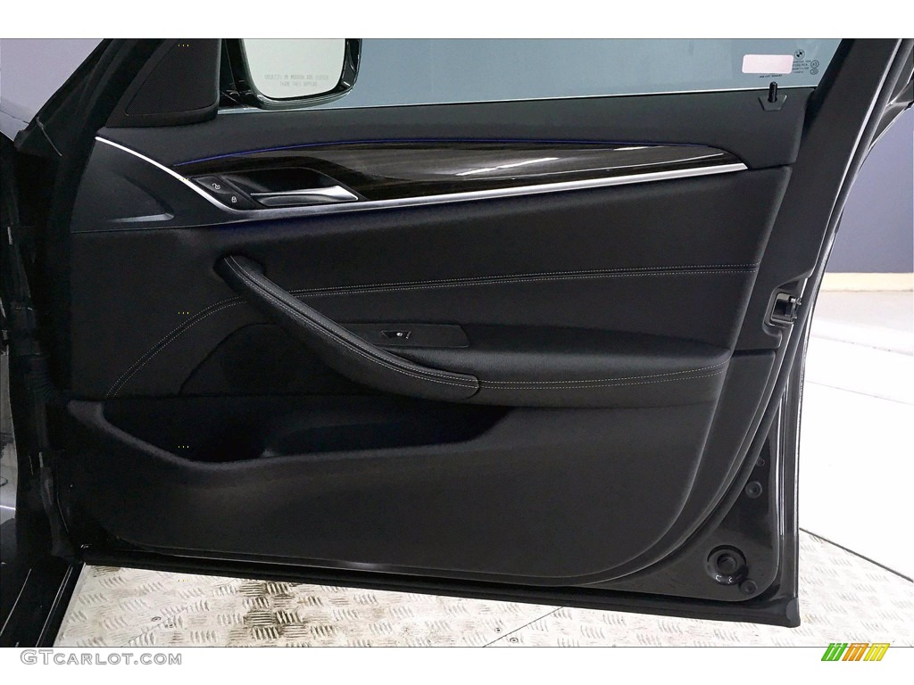 2018 5 Series 530e iPerfomance Sedan - Dark Graphite Metallic / Black photo #24