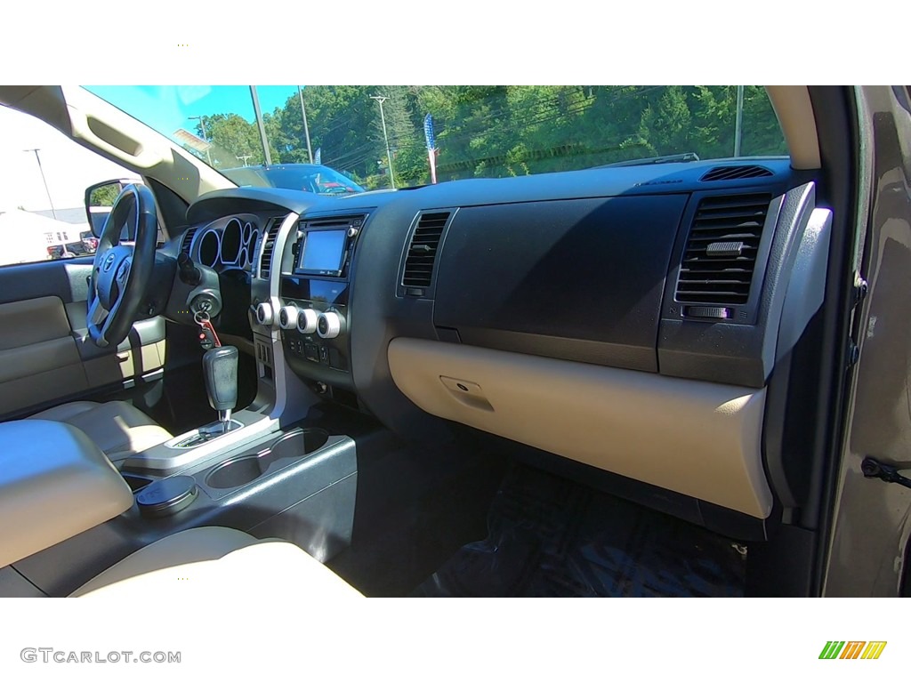 2014 Sequoia SR5 4x4 - Pyrite Mica / Sand Beige photo #28