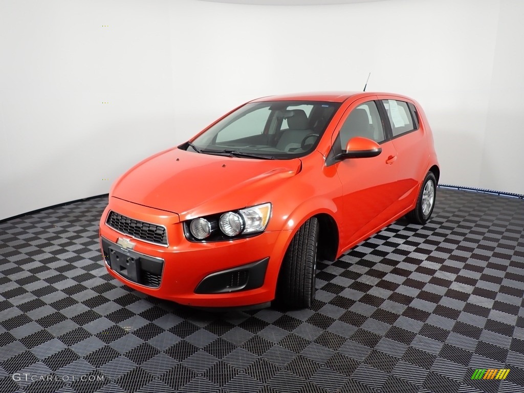 2012 Sonic LS Hatch - Inferno Orange Metallic / Jet Black/Dark Titanium photo #7