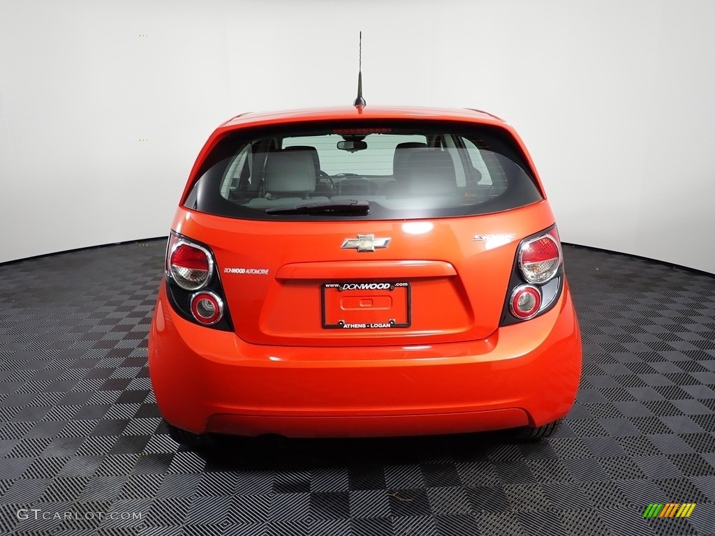 2012 Sonic LS Hatch - Inferno Orange Metallic / Jet Black/Dark Titanium photo #11