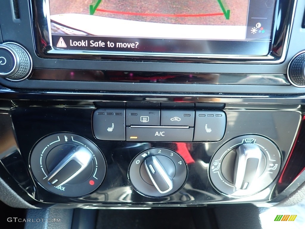 2016 Volkswagen Jetta Sport Controls Photo #139483680