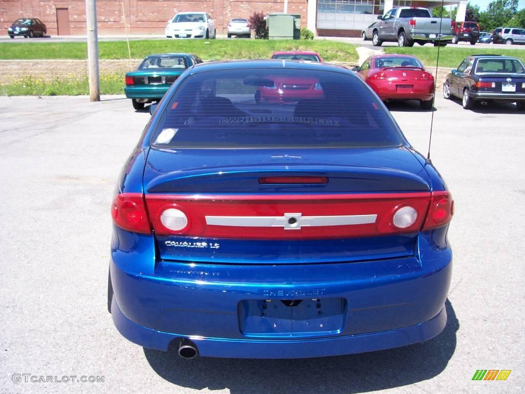 2003 Cavalier LS Sport Sedan - Arrival Blue Metallic / Graphite Gray photo #9