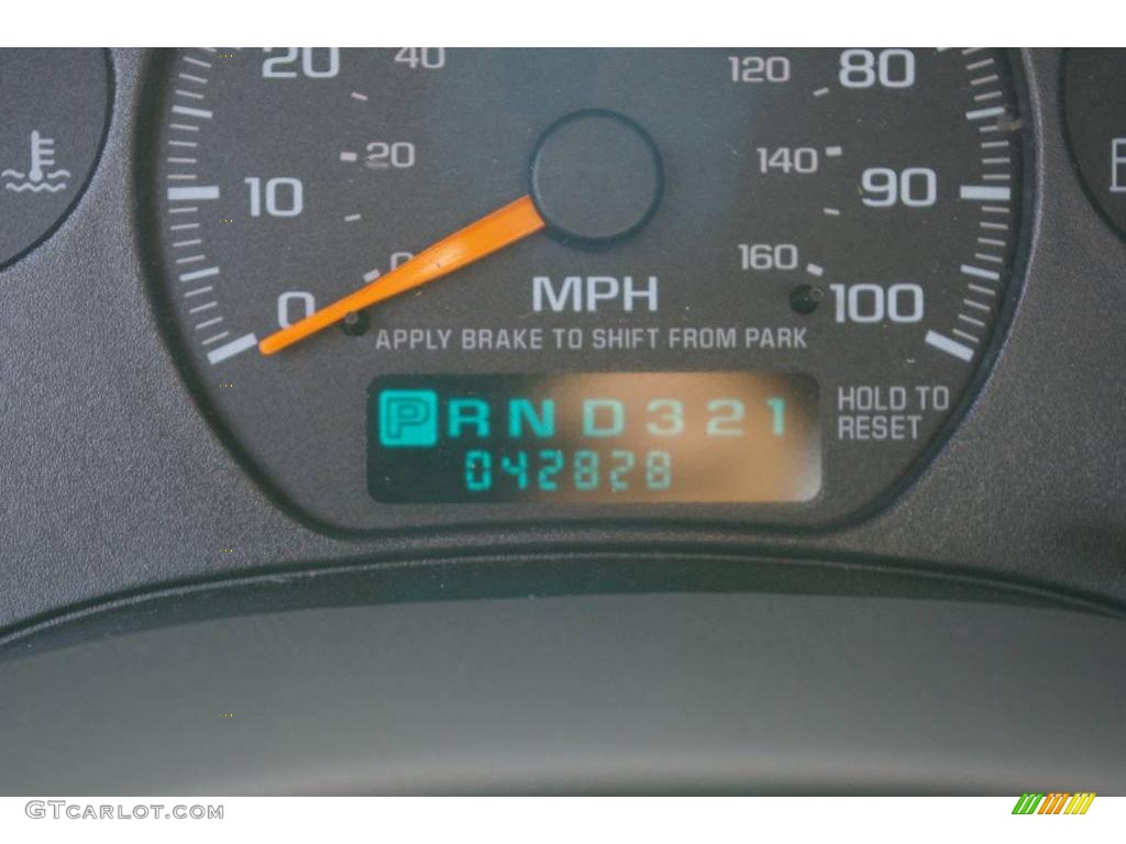 2003 S10 Regular Cab - Dark Cherry Red Metallic / Medium Gray photo #4