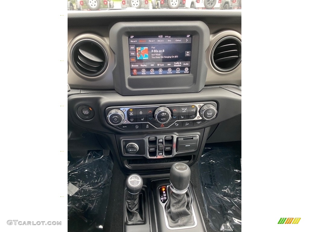 2021 Jeep Wrangler Unlimited Sport 4x4 8 Speed Automatic Transmission Photo #139487131