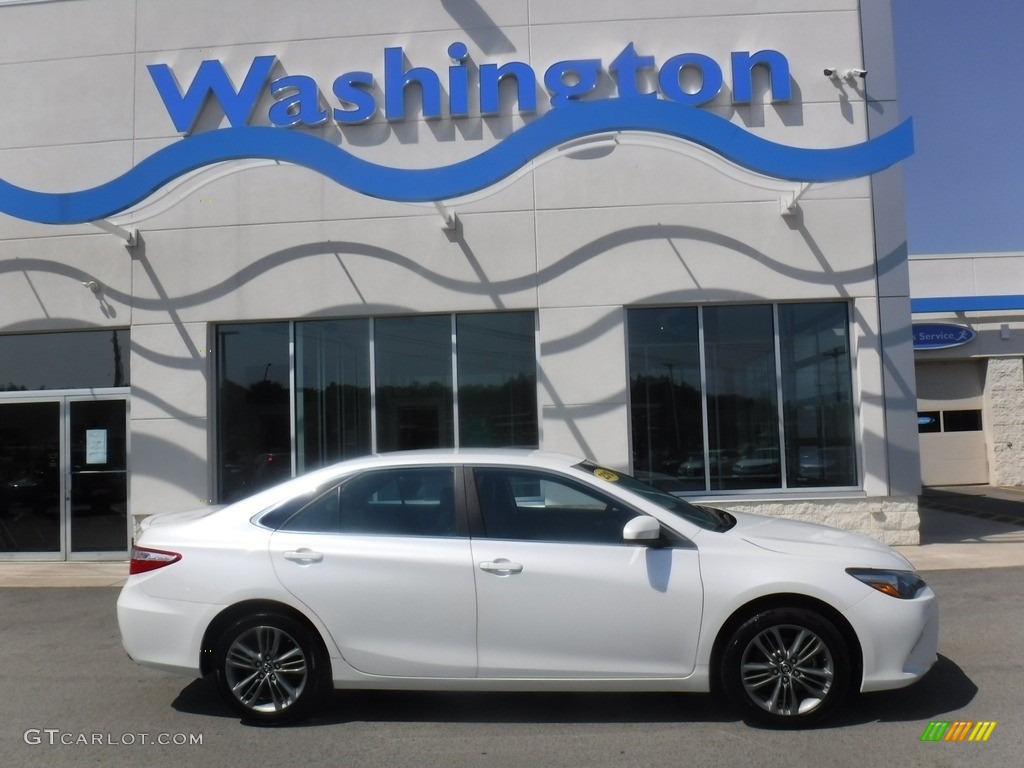 2016 Camry SE - Blizzard White Pearl / Ash photo #2