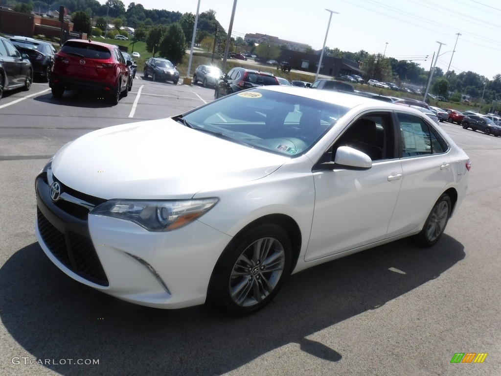 2016 Camry SE - Blizzard White Pearl / Ash photo #5