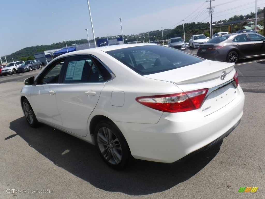 2016 Camry SE - Blizzard White Pearl / Ash photo #7