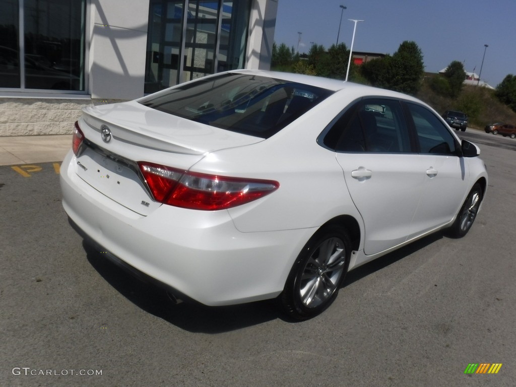 2016 Camry SE - Blizzard White Pearl / Ash photo #8