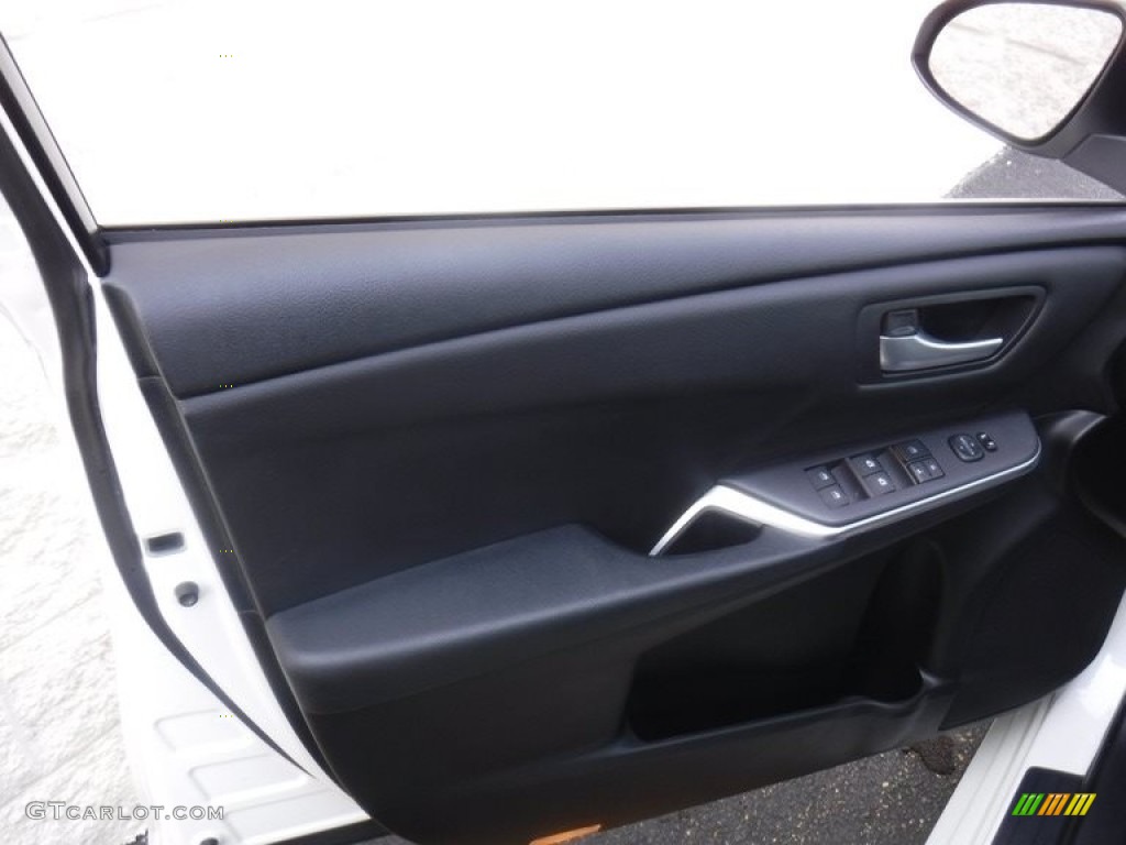 2016 Camry SE - Blizzard White Pearl / Ash photo #10