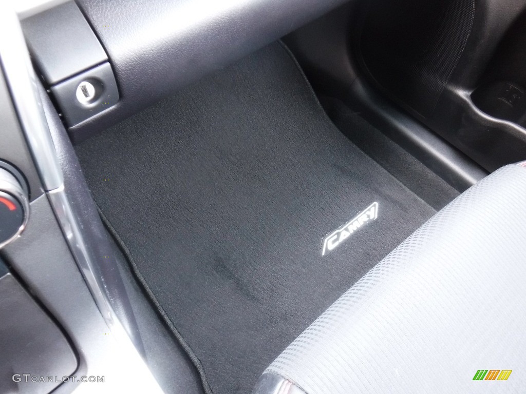 2016 Camry SE - Blizzard White Pearl / Ash photo #24