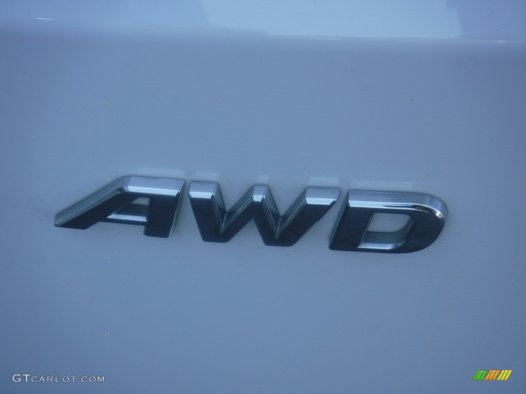 2017 Tucson SE AWD - Dazzling White / Beige photo #10