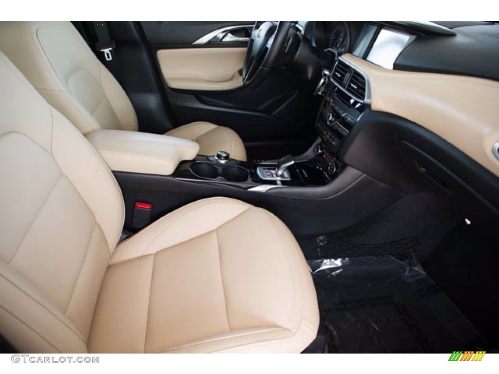 2017 Infiniti QX30 Premium Front Seat Photo #139493770