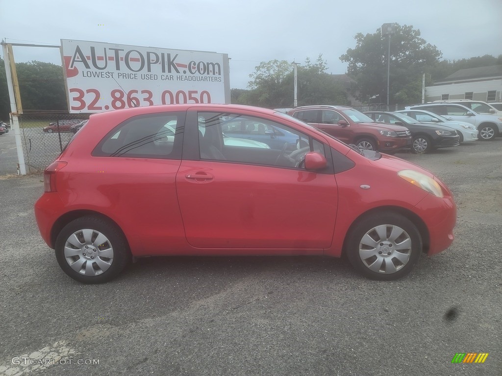 2008 Yaris S 3 Door Liftback - Absolutely Red / Dark Charcoal photo #2