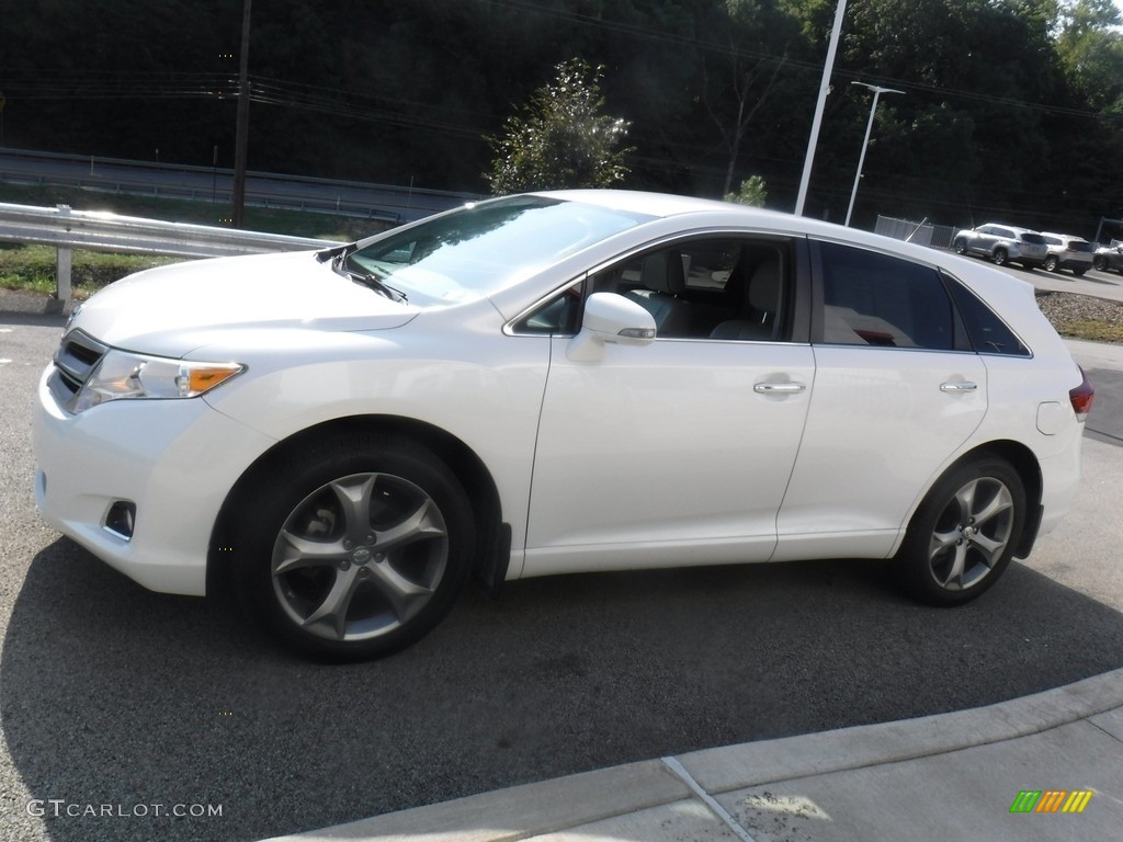 2013 Venza XLE AWD - Classic Silver Metallic / Ivory photo #12