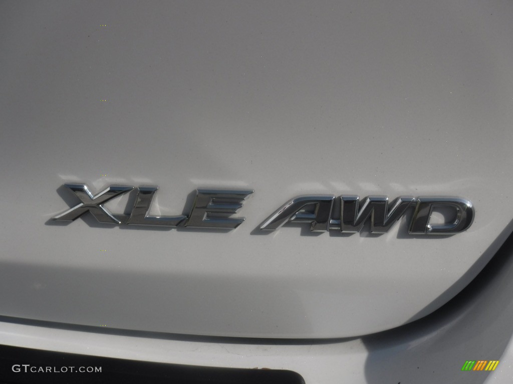 2013 Venza XLE AWD - Classic Silver Metallic / Ivory photo #16