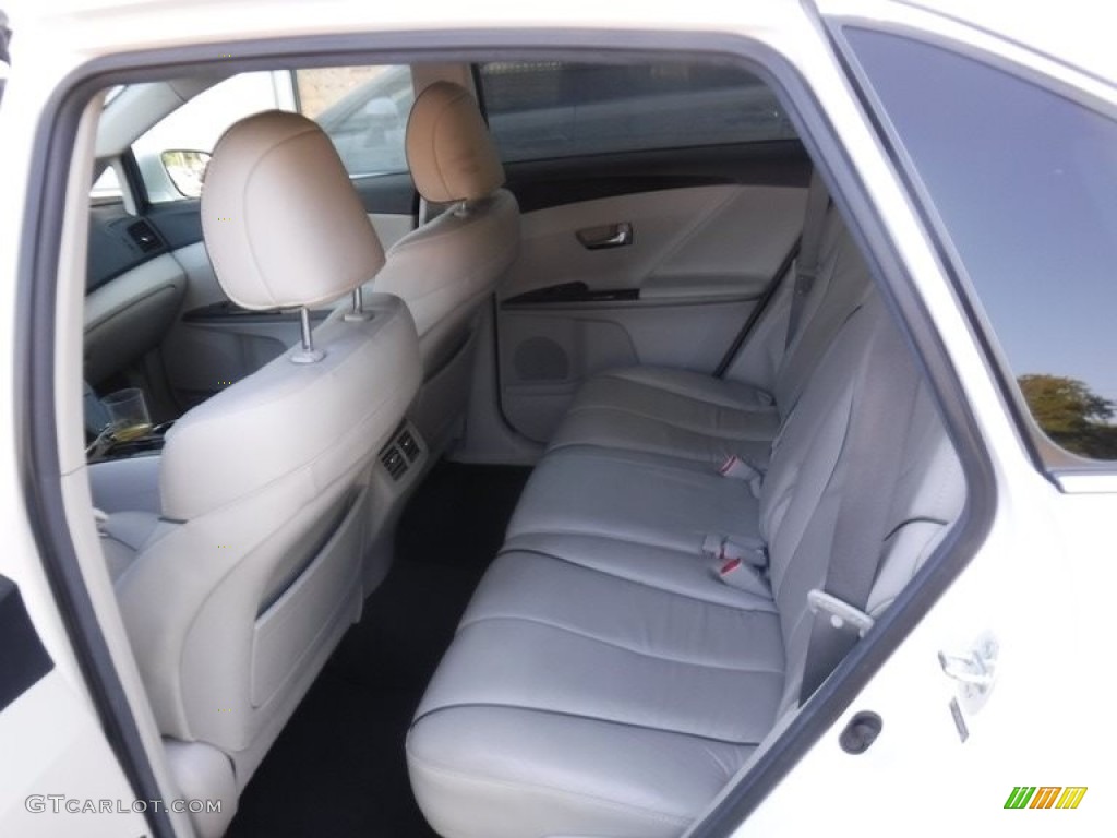 2013 Venza XLE AWD - Classic Silver Metallic / Ivory photo #25