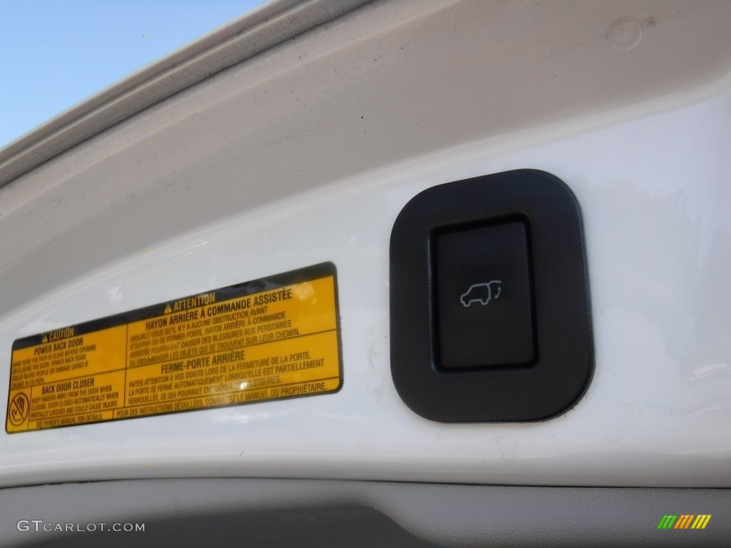 2013 Venza XLE AWD - Classic Silver Metallic / Ivory photo #27