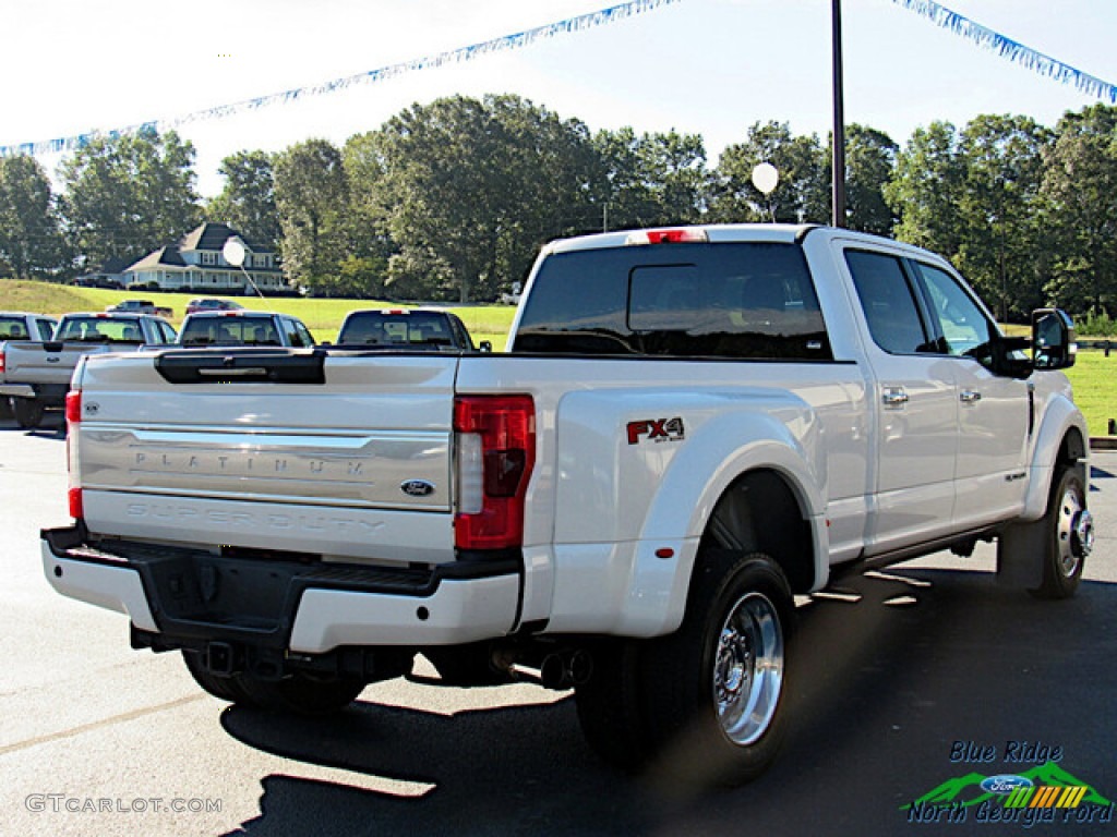 2017 F450 Super Duty Platinum Crew Cab 4x4 - White Platinum / Black/Brunello photo #5