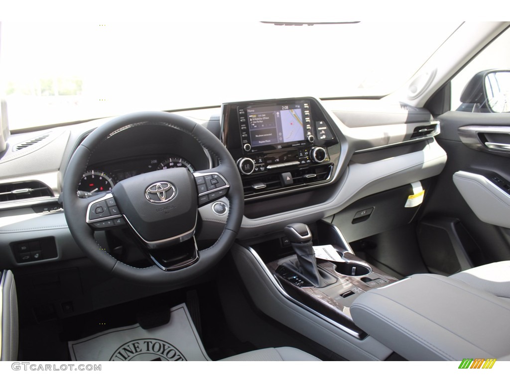2020 Toyota Highlander Limited Dashboard Photos