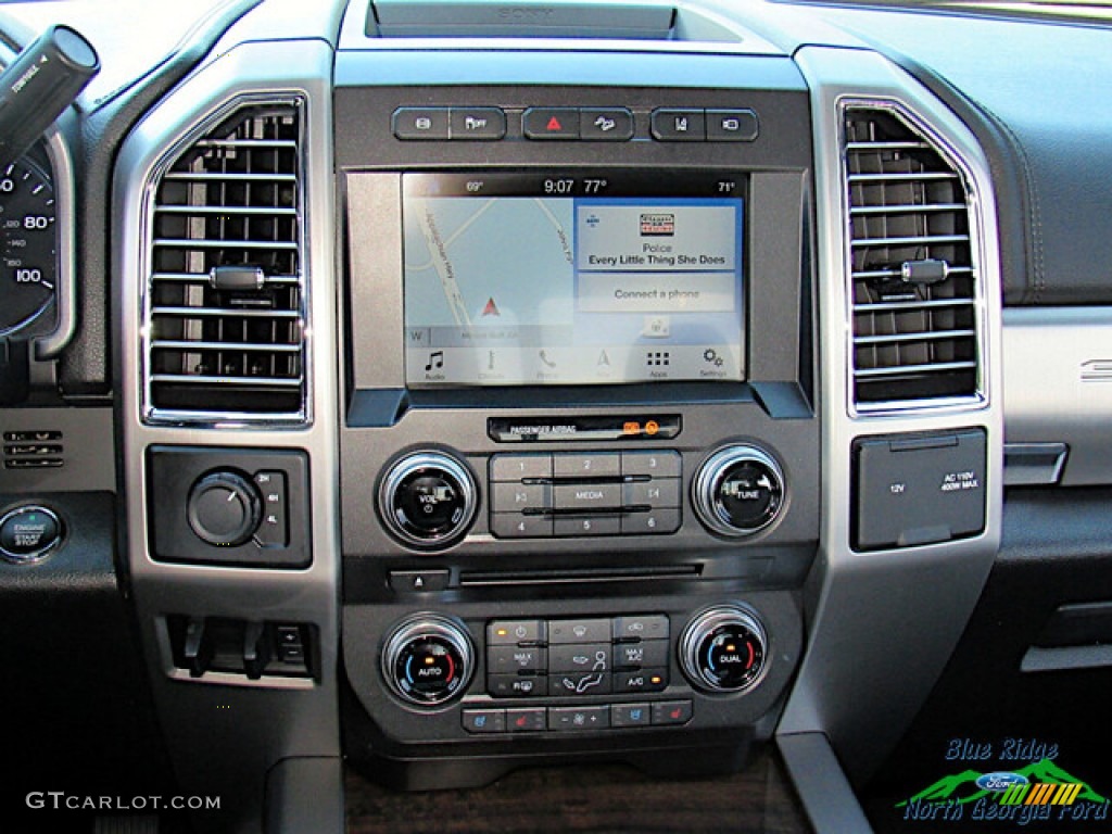 2017 F450 Super Duty Platinum Crew Cab 4x4 - White Platinum / Black/Brunello photo #18