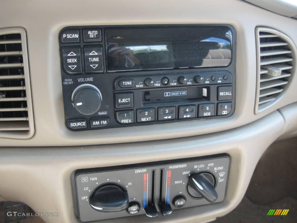 2003 Century Custom - Light Sandrift Metallic / Taupe photo #7