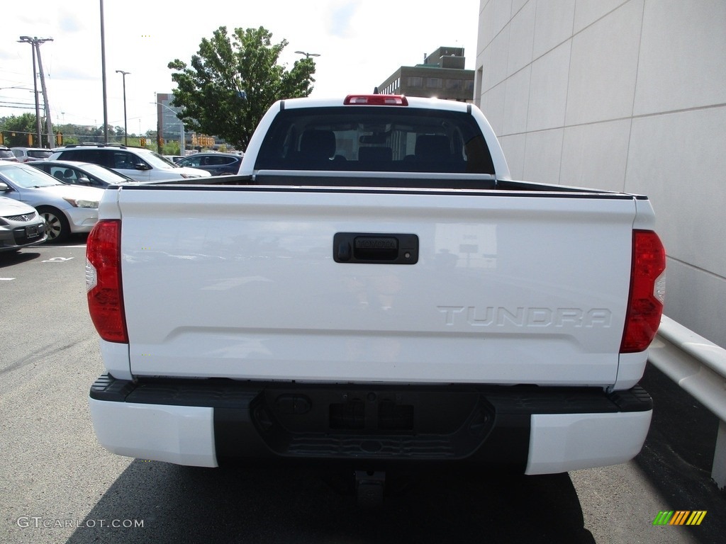 2020 Tundra SX Double Cab 4x4 - Super White / Graphite photo #4