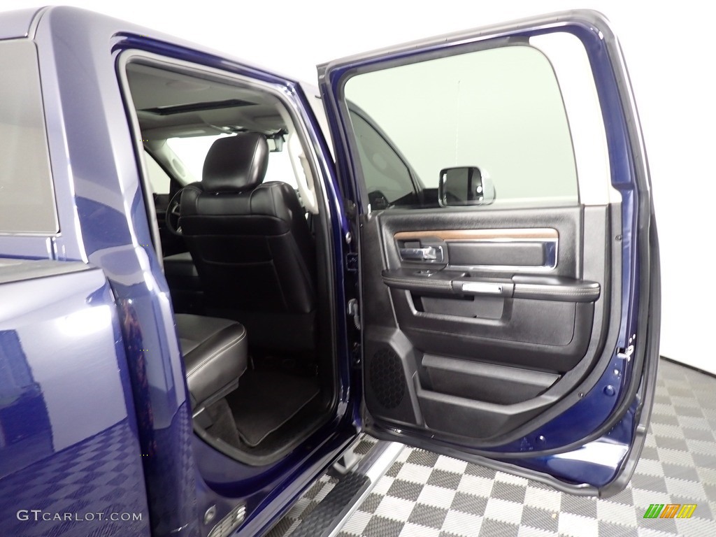 2016 Ram 1500 Laramie Crew Cab 4x4 Black Door Panel Photo #139509526