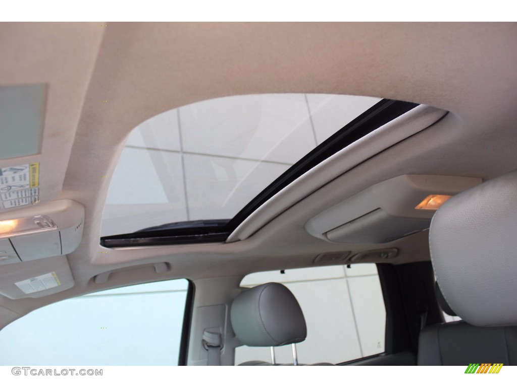 2015 Sequoia Platinum - Black / Gray photo #17